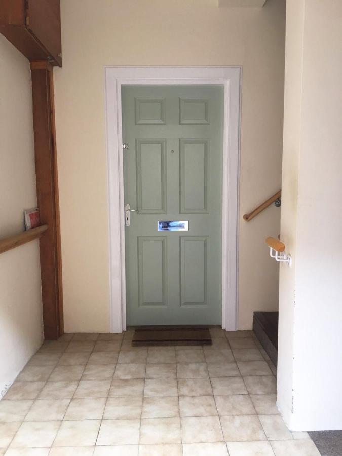 איימאות' 1 St Ellas House Apartment מראה חיצוני תמונה